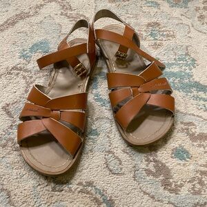 Saltwater leather sandals